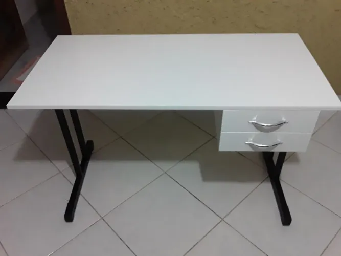 Mesa escrivaninha escritório 2 gavetas preço só domingo