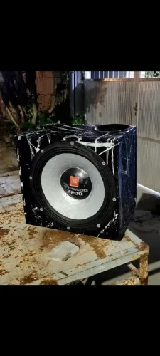 Vendo caixa tornado JBL