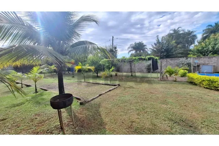 Àrea de 1000 metros quadrados na Veredas do Rio Pardo, em Serra Azul/SP
