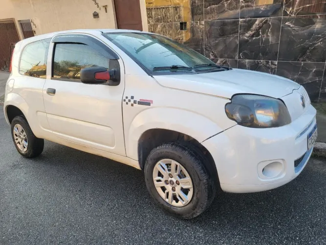 Fiat Uno Vivace Celeb. 1.0 EVO F. Flex 8V 3P 2015
