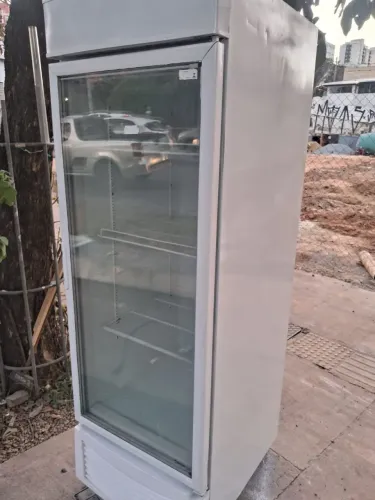 Freezer Vertical Fricon 480L Porta de Vidro 127V Seminovo com Garantia