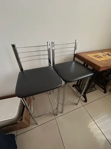 Vende banqueta cadeira