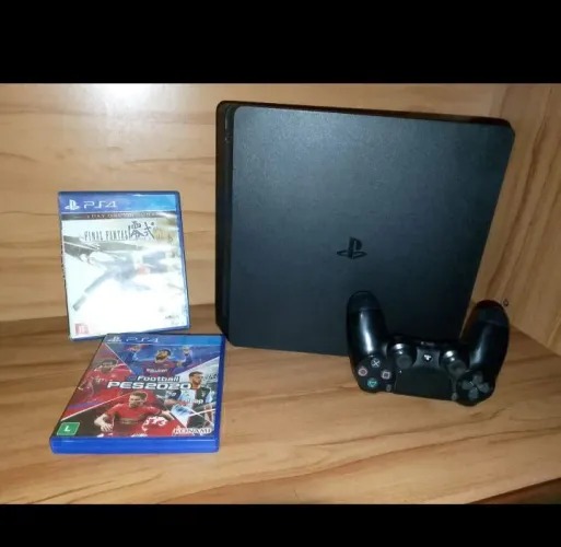 Playstation 4 slim + controles ( 1 original) + 2 jogos + cabos. Feito a preventiva ?