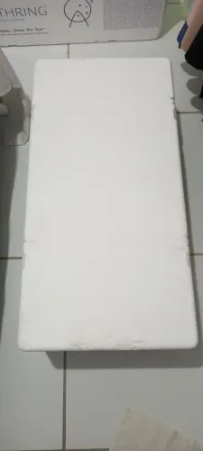 Caixa grande de isopor