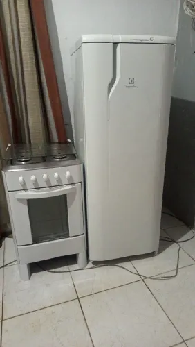 Geladeira e fogão