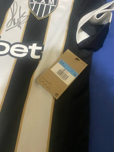 Camisa Oficial Atlético Mineiro (Galo) Autografada pelo Hulk ? Tamanho M