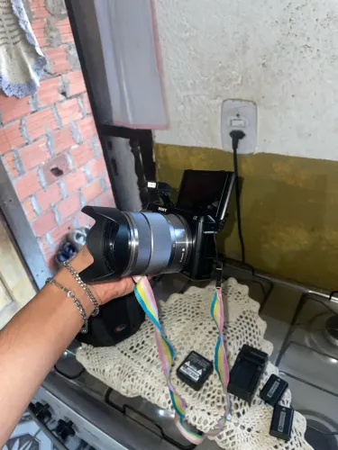 Câmera Sony Nex F3 Com Bolsa De Viagem E Todos Acessórios