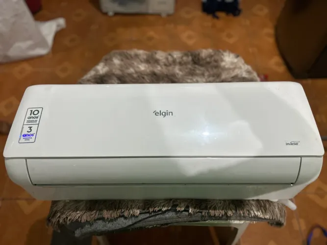? AR-CONDICIONADO ELGIN 12.000 BTUs ? 