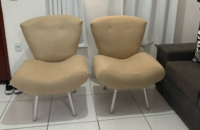 Cafeteira e poltronas