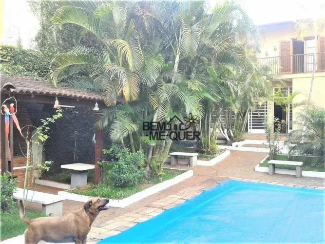 Casa Linda com Piscina - Vila Clarice