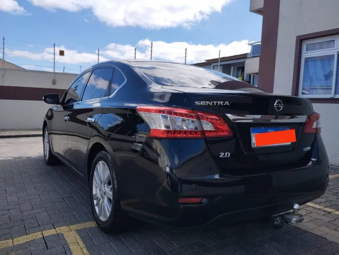 Nissan Sentra SL 2.0/ 2.0 Flex Fuel 16V Aut. 2015