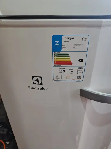 Freezer vertical Eletrolux