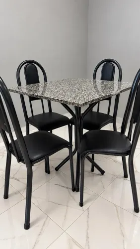 Mesa com 4 cadeiras ENTREGA E MONTAGEM GRÁTIS