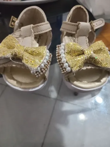 Sandalinhas de bebe 15 cada par