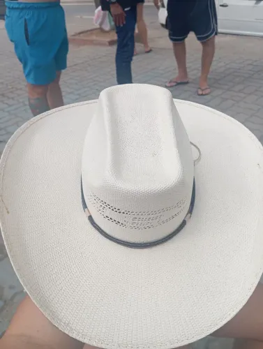 Vendo chapéu pralana