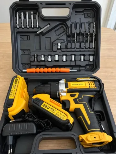 PARAFUSADEIRA 48V COM 2 BATERIAS + MALETA ( NOVAS LACRADAS)