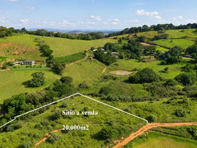 SÍTIO, PROXIMO - BAIRRO COLINA E CONDOMÍNIO HORTO FLORESTAL