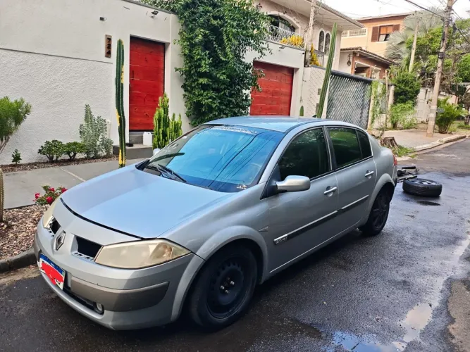 Renault Megane Sedan Dynamique 2.0 16V Aut. 2007