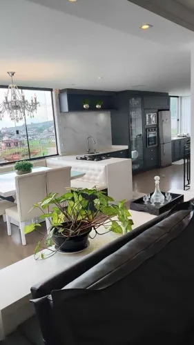 Casa 3 dorm próspera com piscina e stúdio em estilo americana ACEITA permuta menor valor  