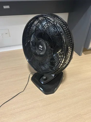 Ventilador potente 8 pás mesa e parede