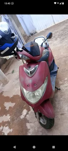? Suzuki Burgman 125 - 2008 Vendo scooter prática e econômica, ideal para uso urbano e t