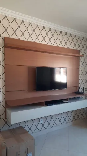 Rack com painel para TV