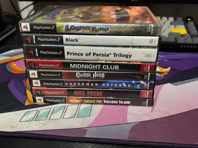 Lote 5 jogos e 2 capas de PlayStation 2