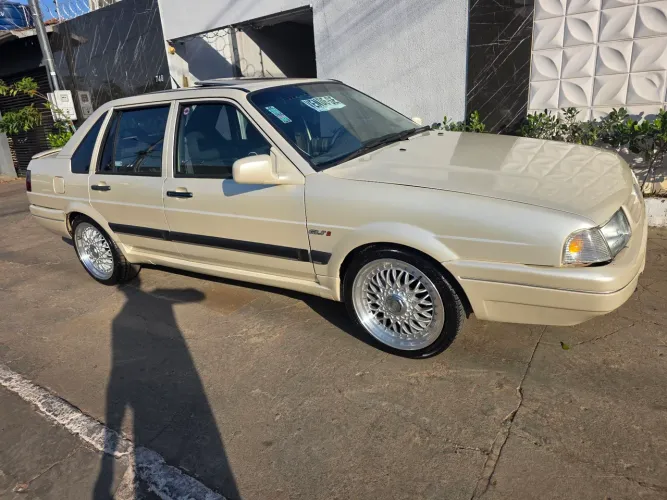 Volkswagen Santana Glsi / GLS 1.8/ 2.0 (álcool) 1995