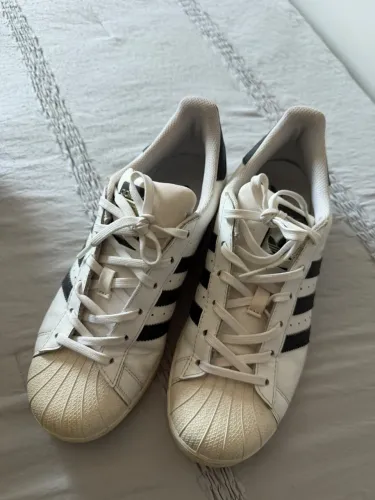 Tênis Super Star Adidas