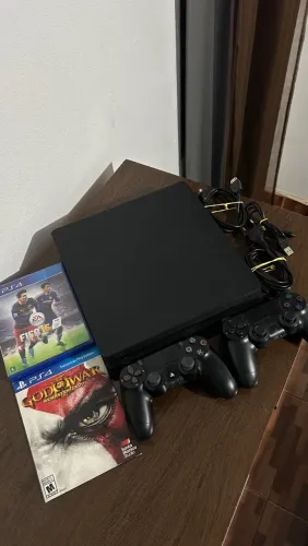 Playstation 4 slim + jogos