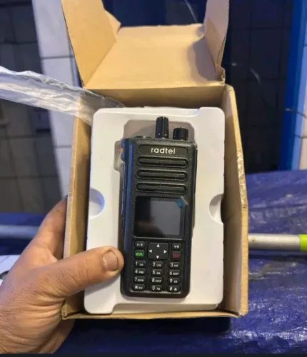 02 unidades Rádio Radtel RT730