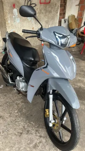 Avelloz Alfa 125CC 2025