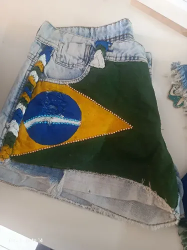 Vendo um lote de shorts do Brasil 5 personalizados