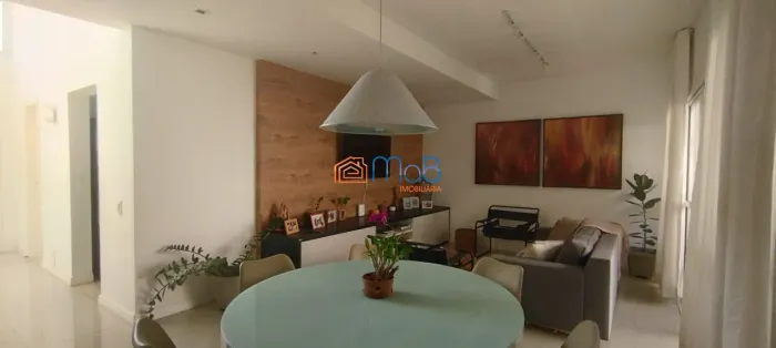 Casa à venda no Condomínio Conceito A - Alphaville