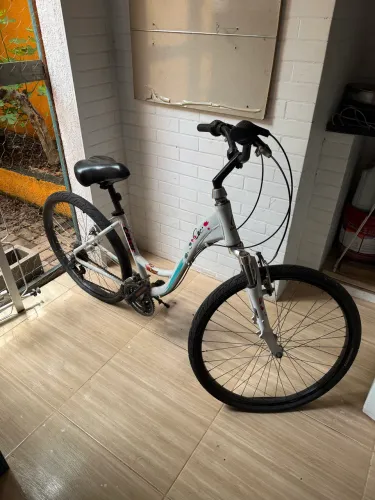 Bicicleta Caloi Ceci Aro 26