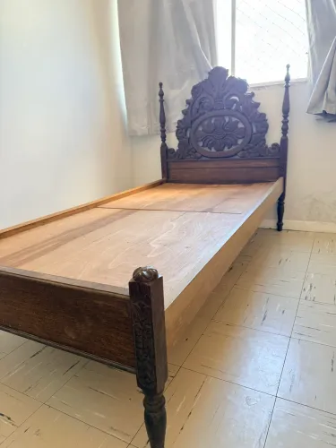 Cama solteiro Maciça