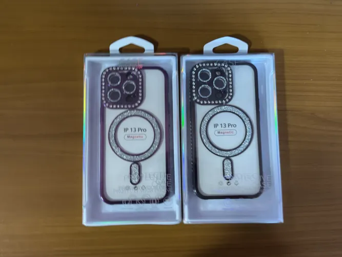 Capinha MagSafe Strass com Brilho iPhone 13 Pro