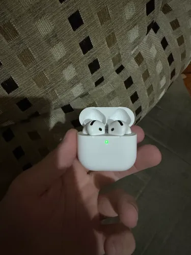 AirPods 4 ANC ( Cancelamento de ruído )