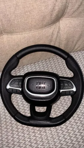 Volante com comando de som Fiat