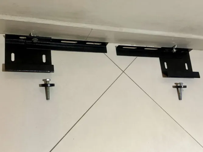 Vendo Suporte de Parede para TV - Fixação Reforçada