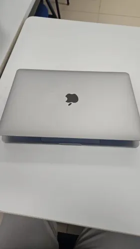 macbook pro m2 16gb