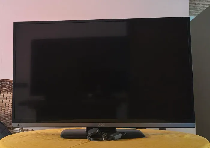 Kit Smart TV AOC 39" LED + Google Chromecast - Pronta para Streaming!