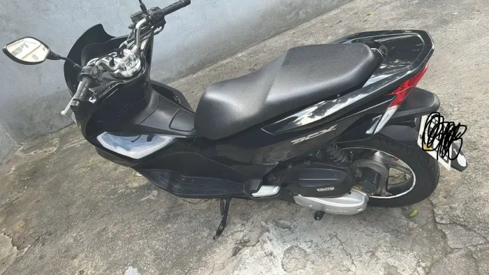 VENDO PCX !!