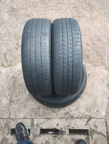 Vendo 2 Pneu 14
