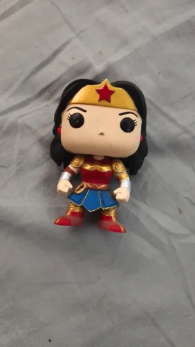 Funkos pop - Mulher Maravilha