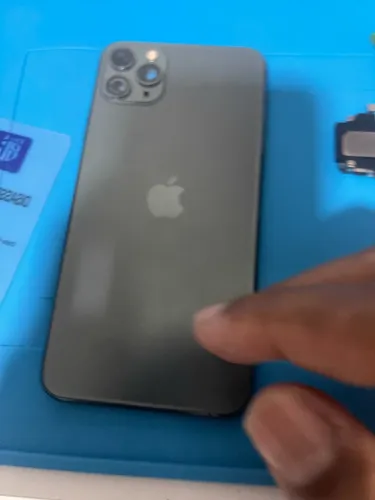 Carcaça iPhone 11 Pro Max com indução