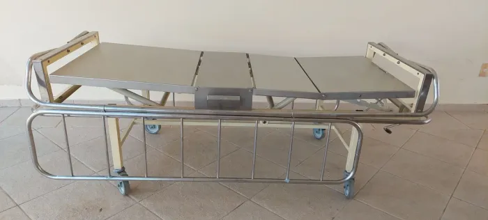 Cama hospitalar