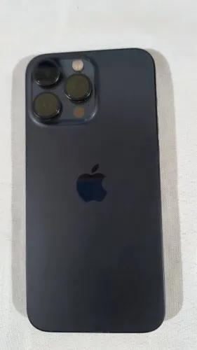 IPhone 15 Pro Max sem marca de uso