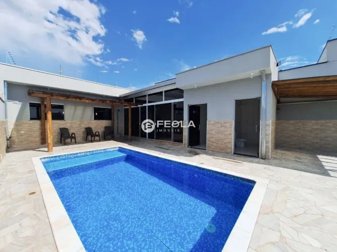 Chácara à venda em Santa Bárbara D'Oeste, Jardim dos Manacás, com 2 quartos, com 250 m²