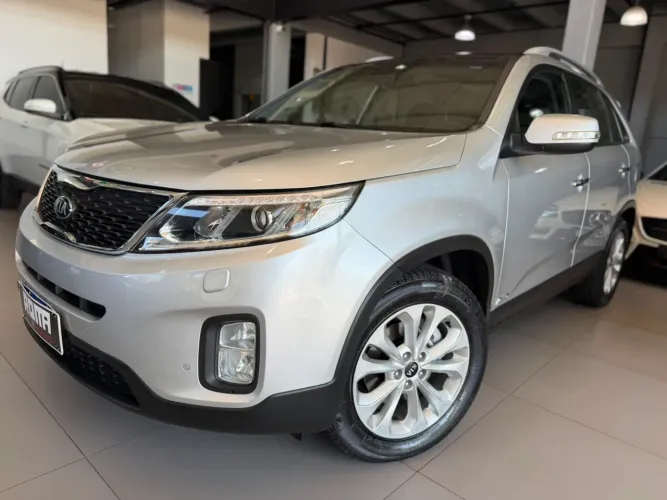 Kia Motors Sorento 3.5 V6 24V 278cv 4X4 Aut. 2015